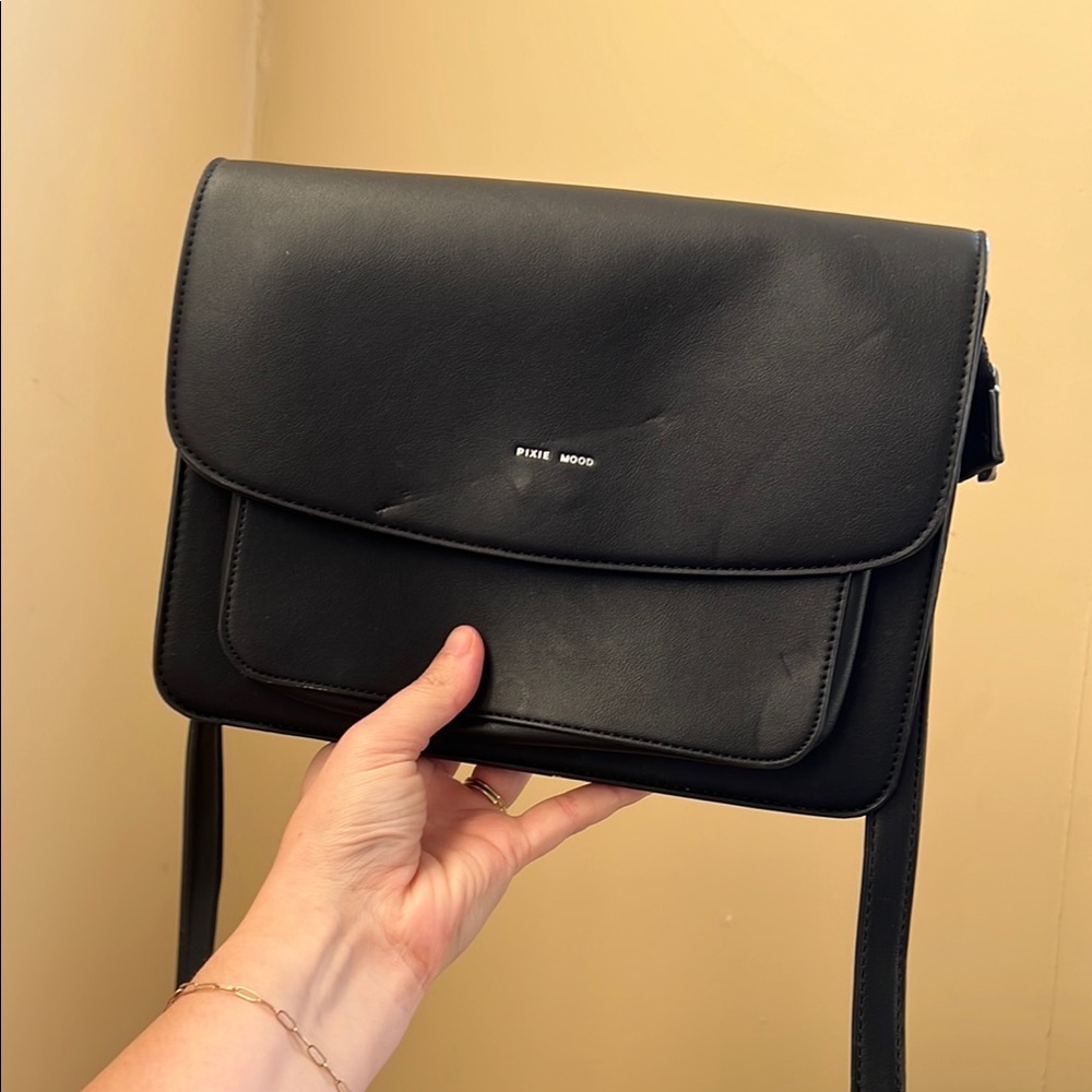 Pixie Mood Elegant Black Shoulder Bag
